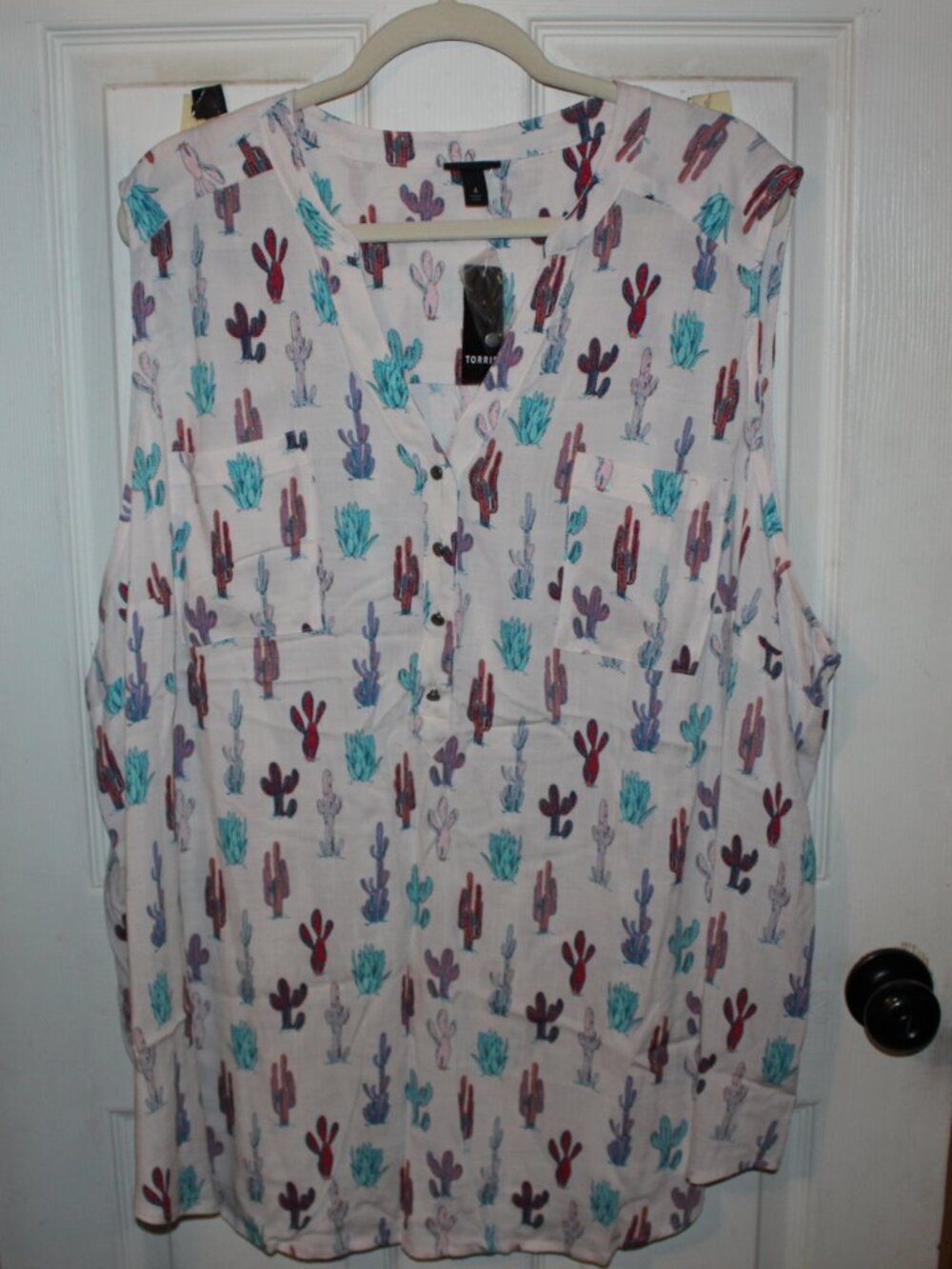 NWT Torrid Harper Pink catus top 4X(26W) CUTE!